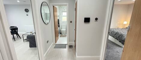 1 chambre, fer et planche à repasser, Wi-Fi, draps fournis