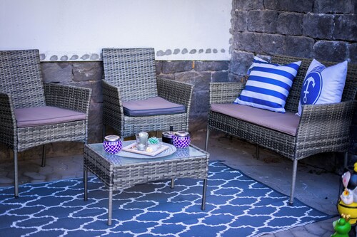 Modern, quiet apartment with a view of the countryside