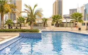 Pool - Spacious 1 Bedroom Marina View (JLT)