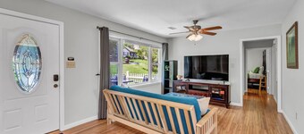 Bearden Bungalow - 10 Min. to Downtown and West Knoxville