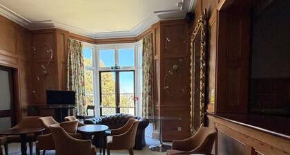 The Queens Road Hotel