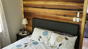 2 bedrooms, bed sheets
