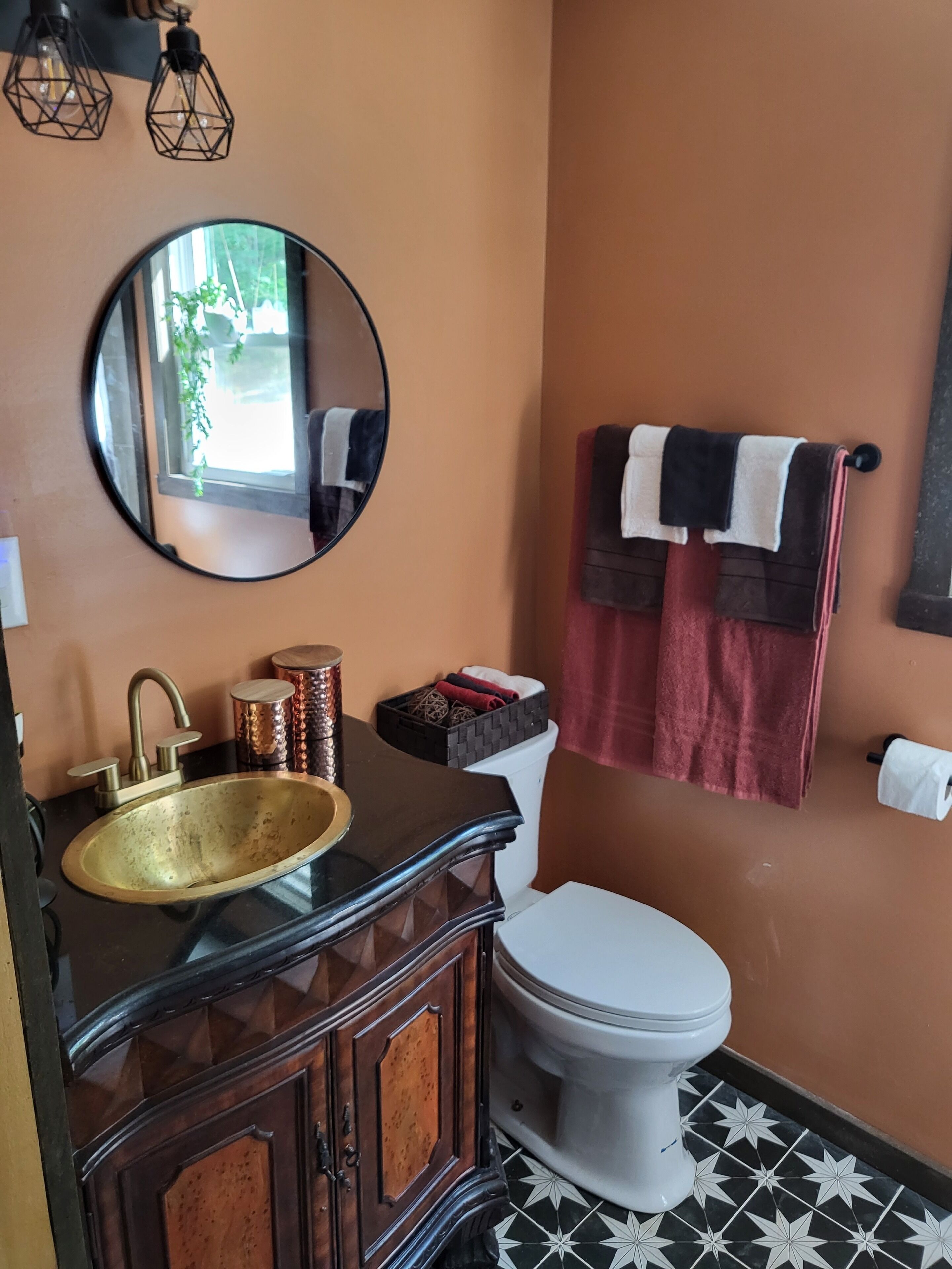 淋浴设施、毛巾、肥皂、洗发水