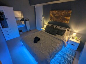 1 bedroom, in-room safe, iron/ironing board, free WiFi