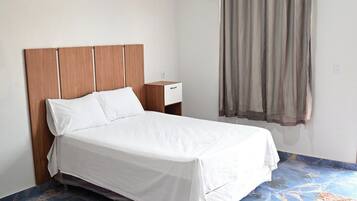 Hypo-allergenic bedding, minibar, soundproofing, iron/ironing board