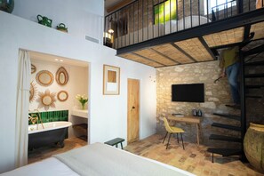 3 soverom, strykejern/-brett, wi-fi og sengetøy