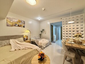 1 bedroom, in-room safe, iron/ironing board, WiFi