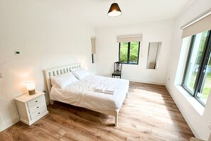 5 camere, ferro/asse da stiro, Wi-Fi gratuito, lenzuola