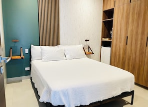 1 bedroom, WiFi, bed sheets