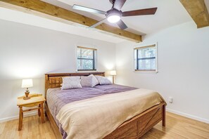 3 Schlafzimmer, Schreibtisch, Reisekinderbett, Internetzugang