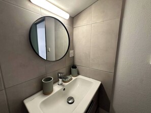 Hair dryer, towels, toilet paper