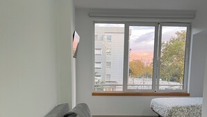 Unclassified image, 4 of 8, button - Cozy 1-bedroom studio apartment in lovely Fátima with AC (Unknown)