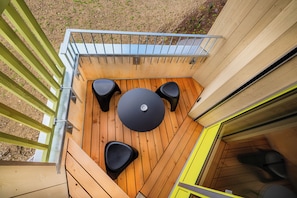 Modern Studio with Balcony | Balkong