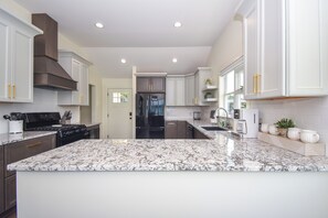 Fridge, stovetop