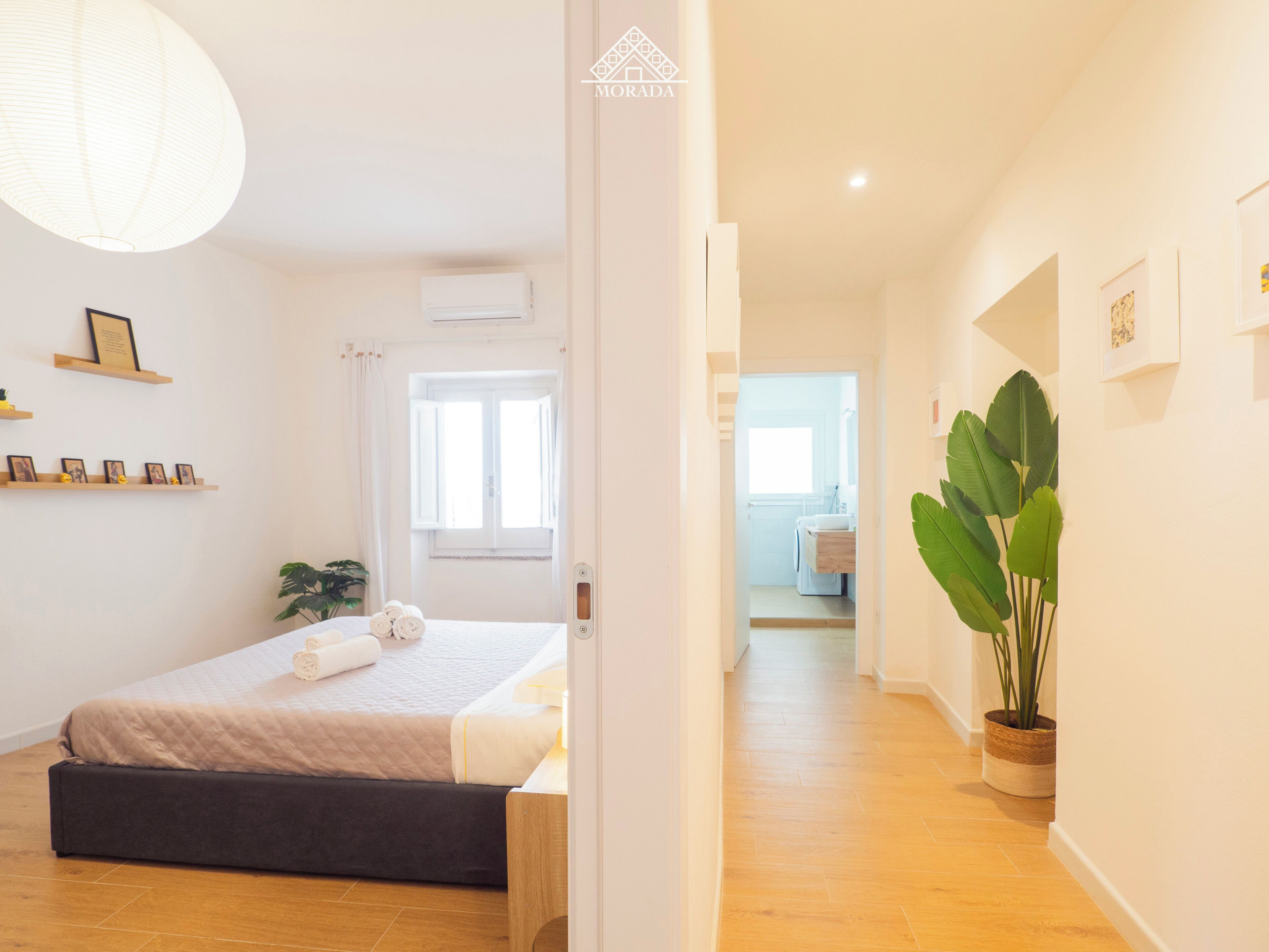 1 slaapkamer, een strijkplank/strijkijzer, gratis wifi, beddengoed