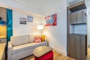 Suite, 1 Katil Ratu (Queen) dengan Katil Sofa, Non Smoking