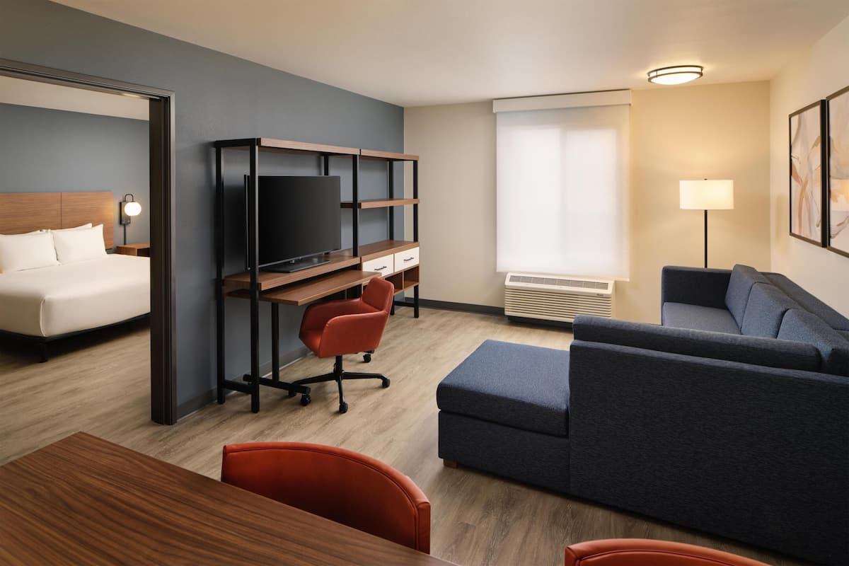 Ropa de cama hipoalergénica y escritorio