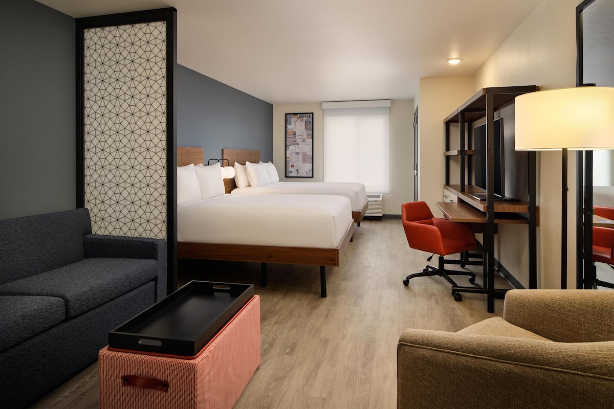 Ropa de cama hipoalergénica y escritorio