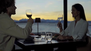 Couples’ dining