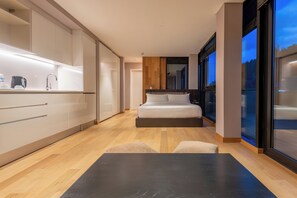 Standard Room, 1 Queen Bed, Non Smoking | Premium bedding, down comforters, minibar, in-room safe - Radisson Blu Bariloche (San Carlos de Bariloche)