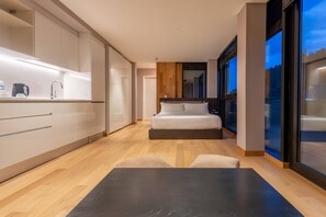 Standard Room, 1 Queen Bed, Non Smoking | Premium bedding, down comforters, minibar, in-room safe - Radisson Blu Bariloche (San Carlos de Bariloche)