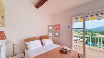 3 chambres, fer et planche Ă repasser, Wi-Fi gratuit