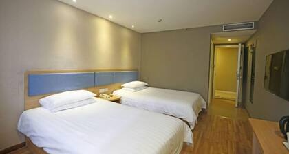 Homeinn Hotel (Chengdu Qingyanggong Provincial Hospital Subway Station)