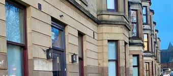 B HOME STAY Blossom Lux Studio, Glasgow /  Airport