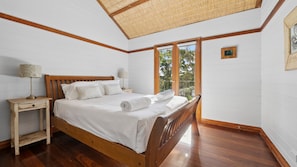 4 soverom, reiseseng for barn og wi-fi (inkludert)