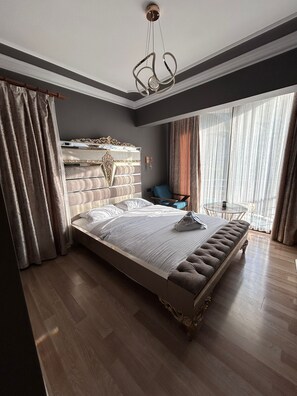 Chambre Double Confort, salle de bains privée, vue vallée