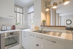 Lydisolert og barnesenger