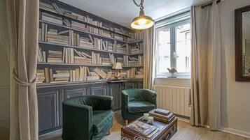 Soundproofing, cots/infant beds