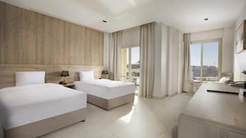 Deluxe Studio, Balcony | Desk, free WiFi, bed sheets