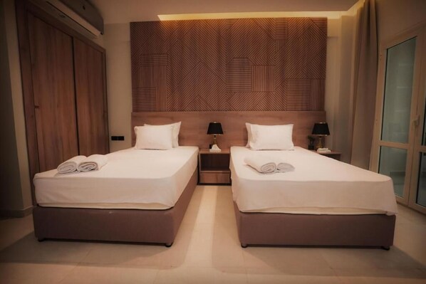 Estudio Deluxe, balcón | Escritorio, wifi gratis y ropa de cama 