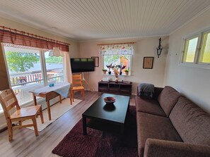 Living area - Idyll by Lake Mälaren (Västmanlands län)