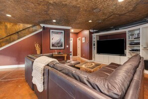 Living area - Truckee River Retreat (verdi)