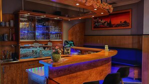 Bar (on property) - Hotel Thannhof (Schweitenkirchen)