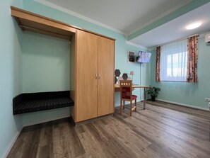 單人房, 非吸煙房, 私人浴室 | 書桌、手提電腦工作空間、隔音、熨斗/熨衫板