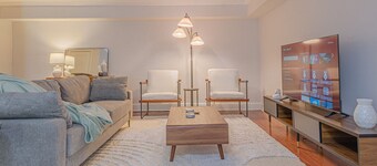 MidTown Flats Suite B2