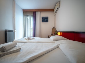 1 bedroom, iron/ironing board, internet, bed sheets - Hotel Issa - Double Room Park View 38 (Vis)