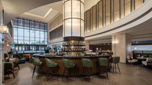 Intercontinental Zhengzhou Zhengdong, by IHG
