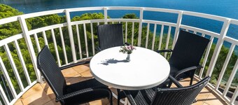 Hotel Issa - Double Room Sea View 28