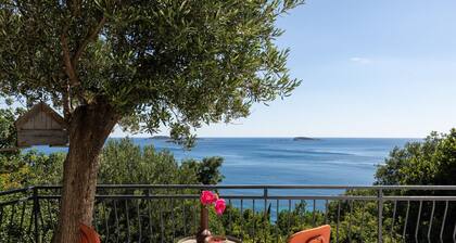 Holiday Home Olive&Sun - Two Bedroom Holiday Home with Terrace