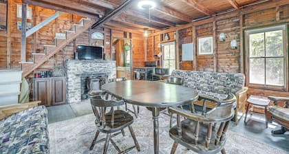 Peaceful Lakefront Maine Cabin w/ Sunset Views