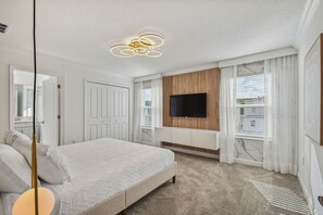 4 Schlafzimmer, Bügeleisen/Bügelbrett, Internetzugang, Bettwäsche