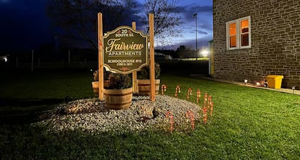 The “Old School” • Historic Town • Free Parking