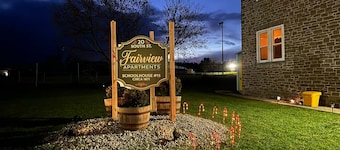 The “Old School” • Historic Town • Free Parking
