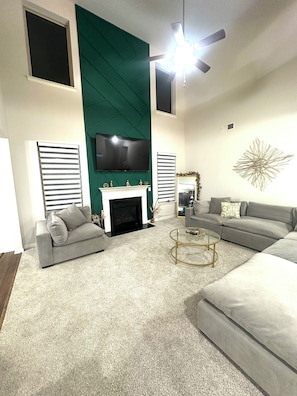 Smart TV, fireplace, ping pong