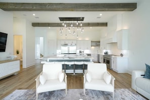 House (1 Bedroom) | Interior