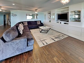 House (4 Bedrooms) | Property amenity - Harbor View Breeze by Ryson Vacation Rentals (Galveston)